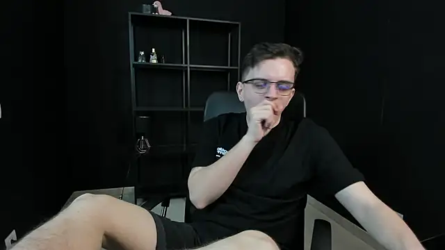 FelixStarkk élő XXX-chatje