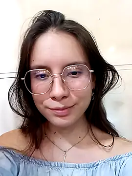 Lilith0423 Show in webcam