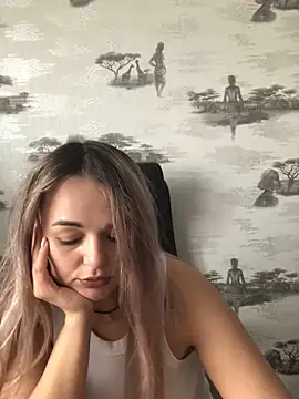Seralunee Live XXX Chat
