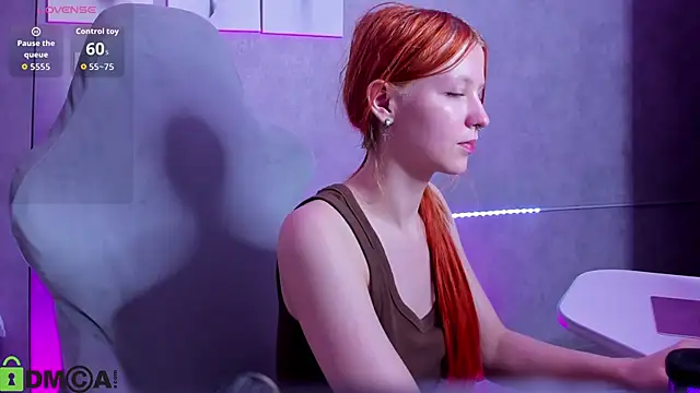Emma_Dusk élő XXX-chatje