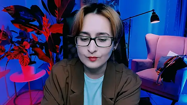 LixeLuna élő XXX-chatje