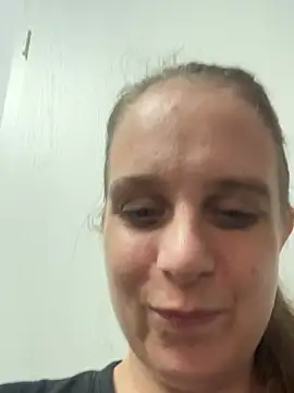 Chantalee Chat XXX live