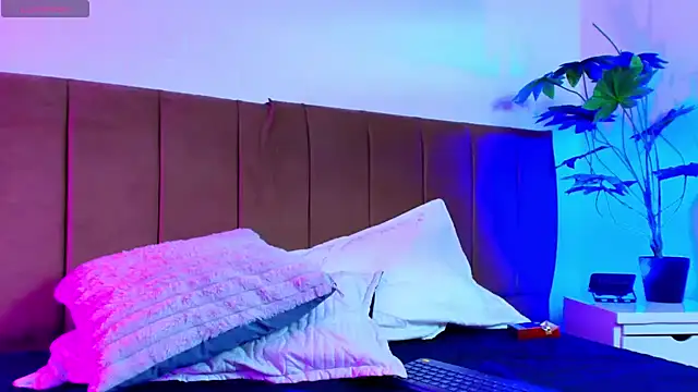 Chat +18 de Nikkenyx ao vivo