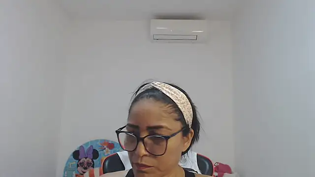 Chatroom XXX en direct de vintoria_1