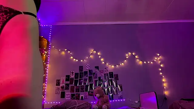 MoonRavelle Live XXX-chat