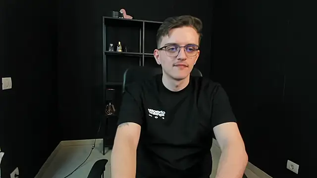 Chat XXX Live FelixStarkk