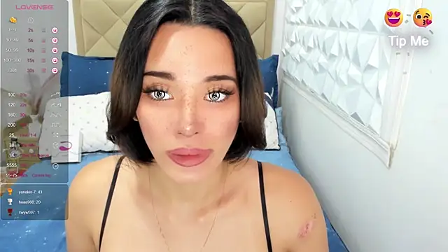 TsHeartXxx Webcamshow