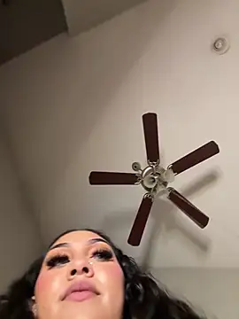 Chat +18 de Lickplayofficial ao vivo