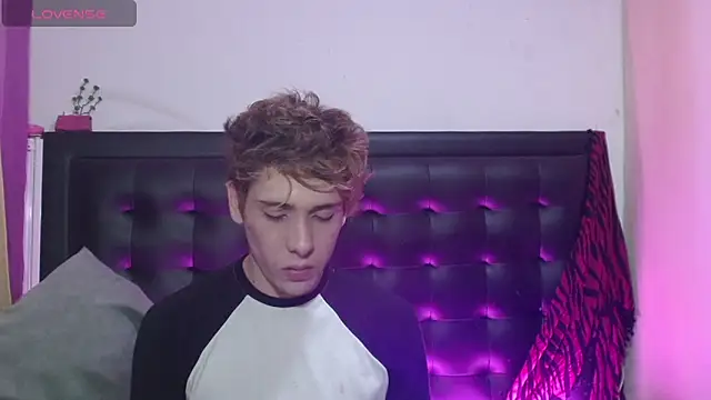 دردشة DannyParker_ الجنسية المباشرة