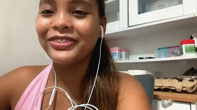 Chat XXX Live Bunny_Kisss