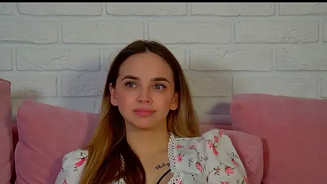 AnitaVenture Chat XXX in diretta