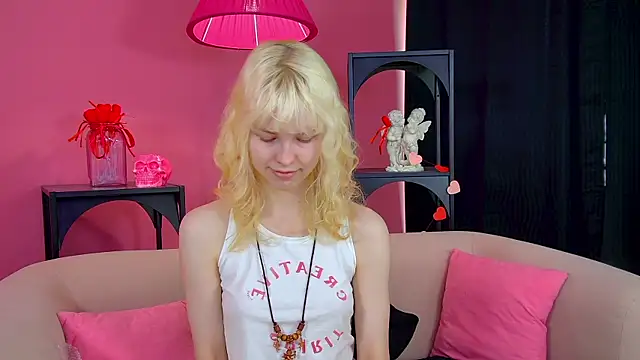 HannahHollis' Live XXX Chat