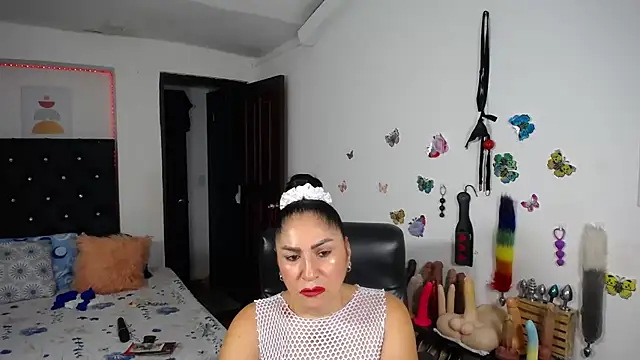 mature_bigboobs10 现场XXX聊天