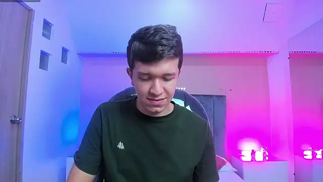 Chat XXX ao vivo de ken_col