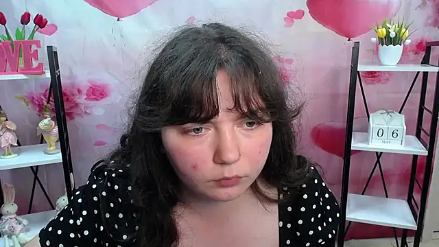 NeonilaLisova's Live XXX Chat