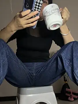 daaqnn 网络视讯表演