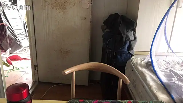 dyjdddttjのウェブカメラショー