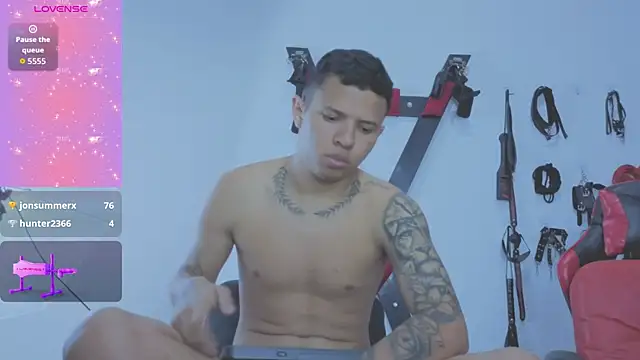 Steven_SkinnyBoy's Webcam Show