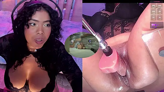 NinaCapelli's Live XXX Chat