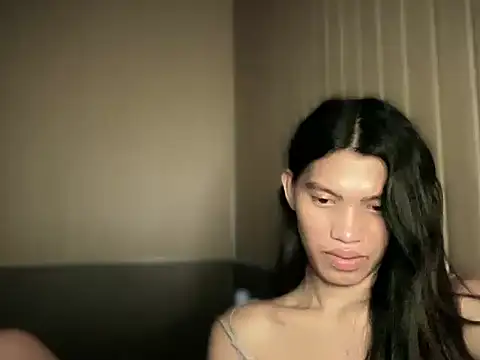 Pokazy przed kamerką – Yourgoddess_jayve
