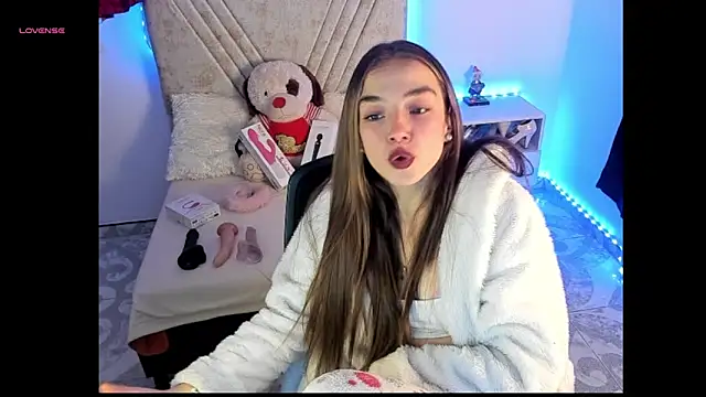 Mia_Victoria22: онлайн-секс-чат
