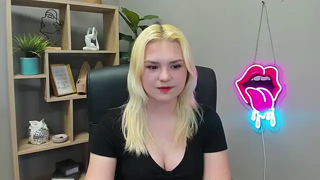 SweetLilyxo's Live XXX Chat