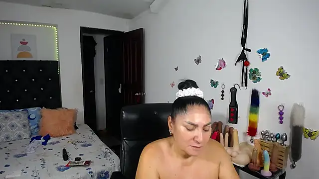 mature_bigboobs10's Live XXX Chat