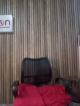 Valk_submissive élő XXX-chatje