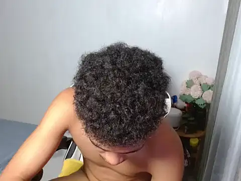 curlyasian_njxx Pertunjukan Webcam