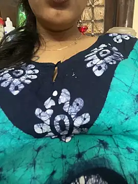 its_ur_flora's Live XXX Chat