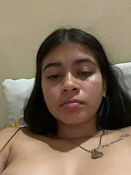Show de Kloe_1223 na webcam
