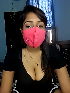 HotShanayaXO Adlı Modelin Canlı XXX Sohbeti