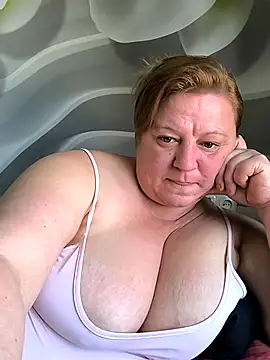 jusichka – Naživo XXX chat