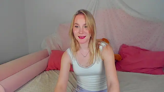 ElaraVoltage Chat XXX live
