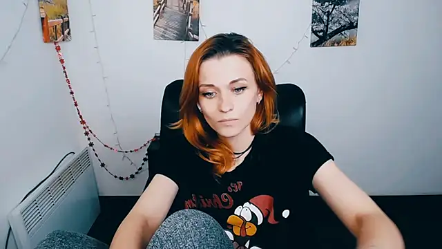 PeppyMia Chat XXX live