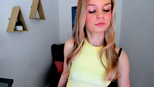 MidnighteAura Chat XXX live