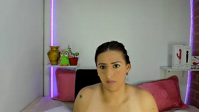 Chat XXX ao vivo de rukminilatin