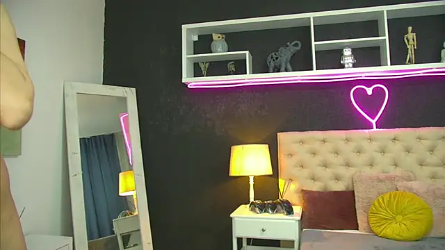 TaniaKaverina webcam show