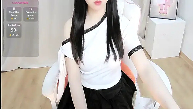 Sweet-Shuna Adlı Modelin Canlı XXX Sohbeti
