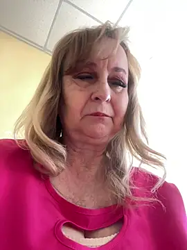 Irina2909@xh Chat XXX in diretta
