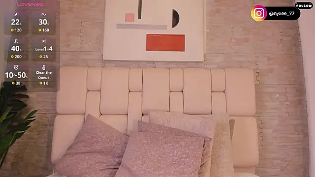 دردشة Nyxee_ الجنسية المباشرة