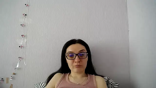Shiny_gine Chat XXX in diretta