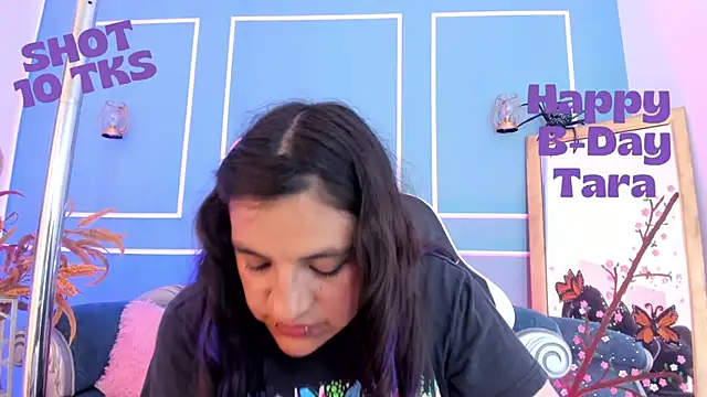 TaraTaylorr's Live XXX Chat