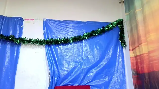 Kimmysander 即時 XXX 聊天
