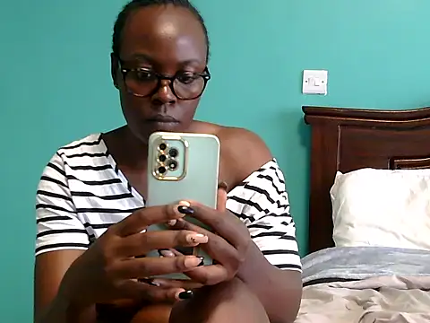 SavageAurora's Live XXX Chat