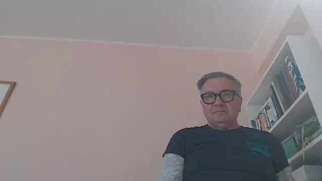 YOU6men Live XXX chat