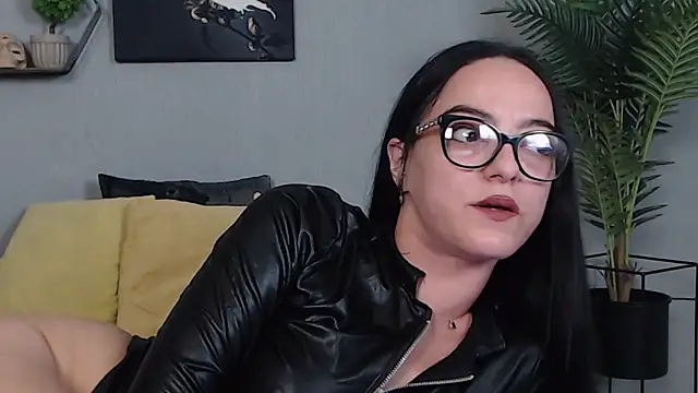 IzabelllNoir – Live XXX-chat