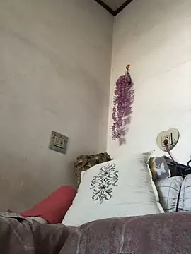 yaocaobi8's Webcam Show