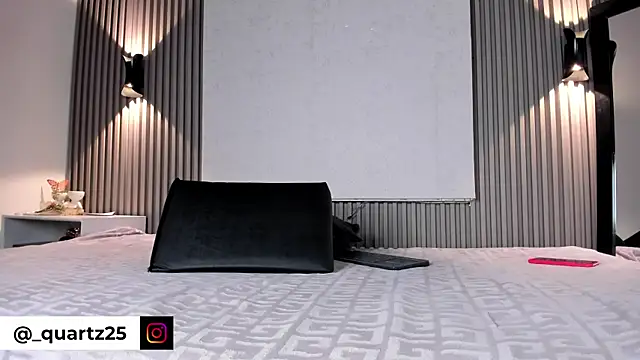 ZafiiraaのライブXXXチャット