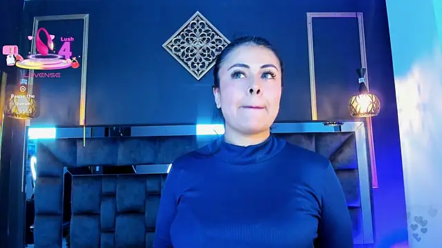 Aniajoness_ Chat XXX live